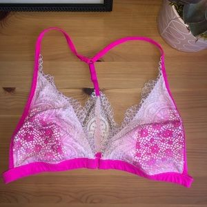 PINK VICTORIAS SECRET BRA